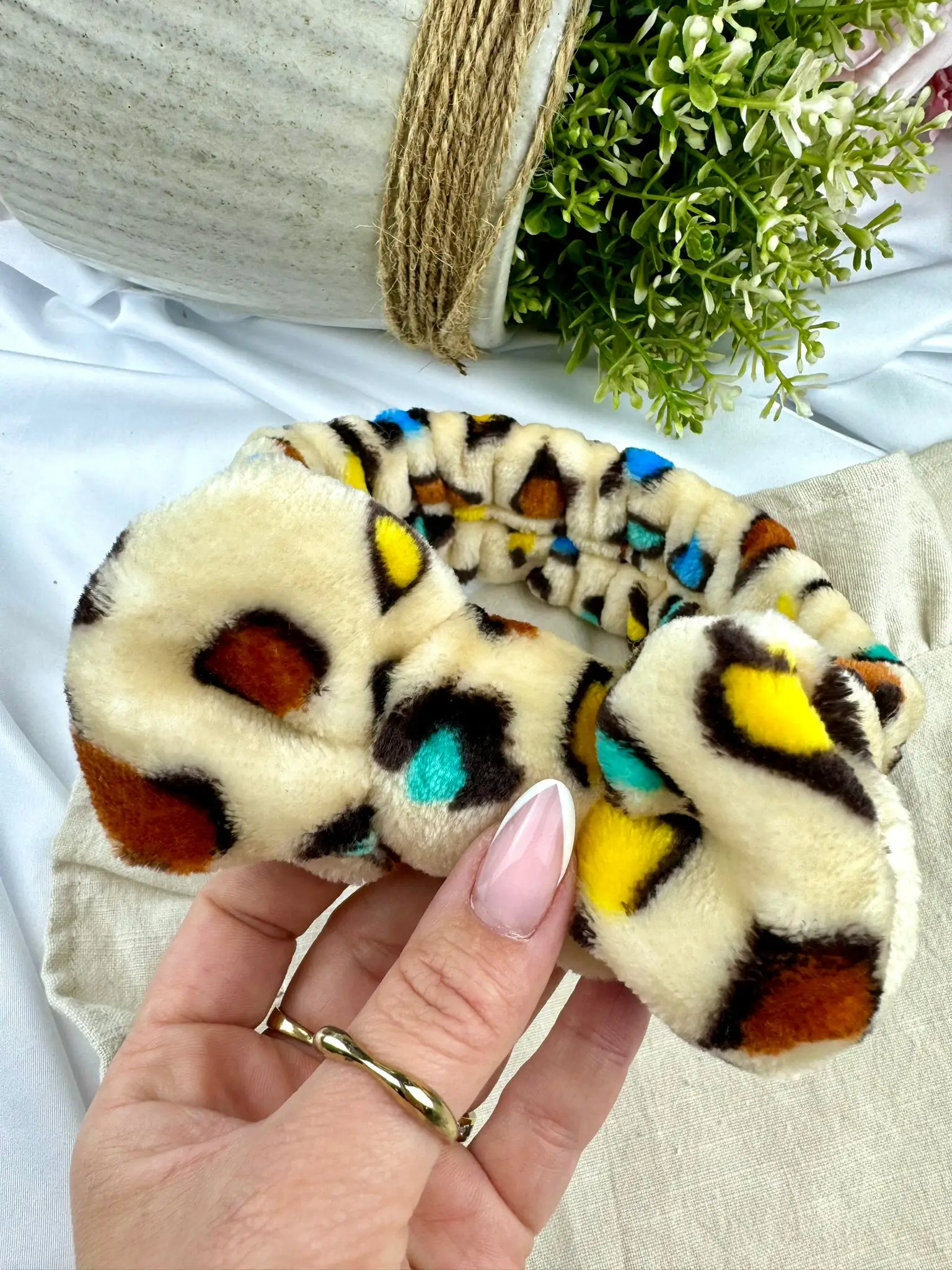 Leopard Printed Plush Bow soft Headband - Image 1