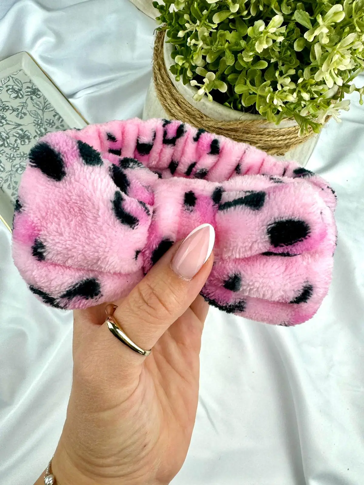 Plush Pink Leopard Print Headband perfect for Spa days, Face washing & hair care - Image 1