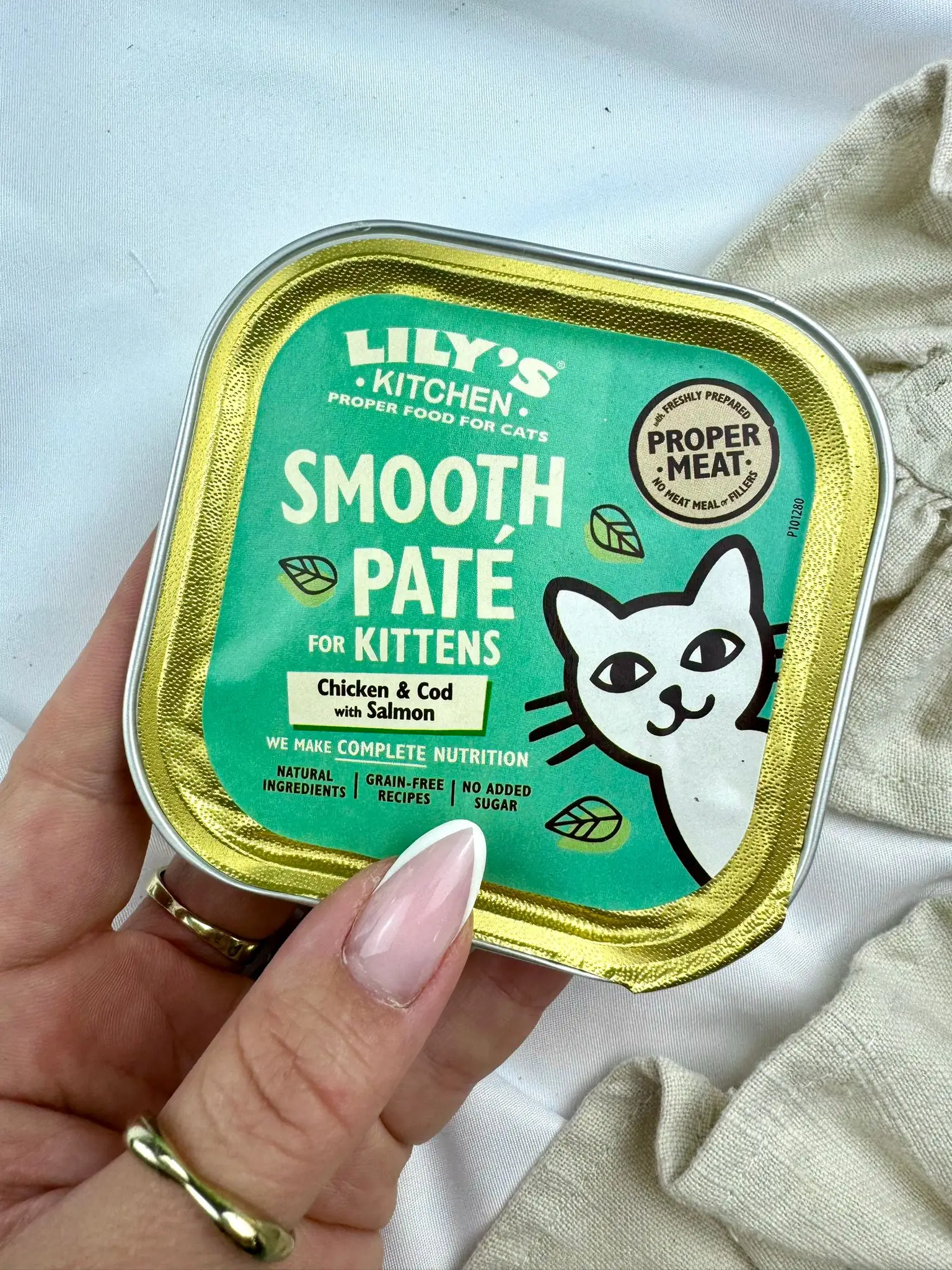 Lily's Kitchen Smooth Pate for kittens with chicken & cod with salmon - Image 1