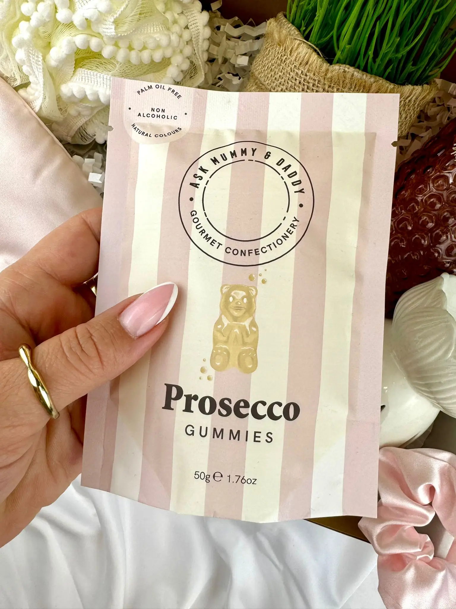 Pink Prosecco Gummies 50g, infused with hints of peach, green apple and floral fragrances. palm-oil free, alcohol-free - Image 1
