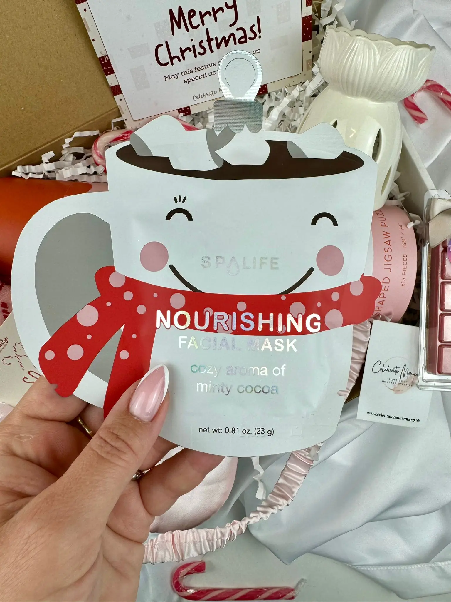 Christmas Nourishing Face Mask with Vit A and antioxidants with festive scent of peppermint - Image 1