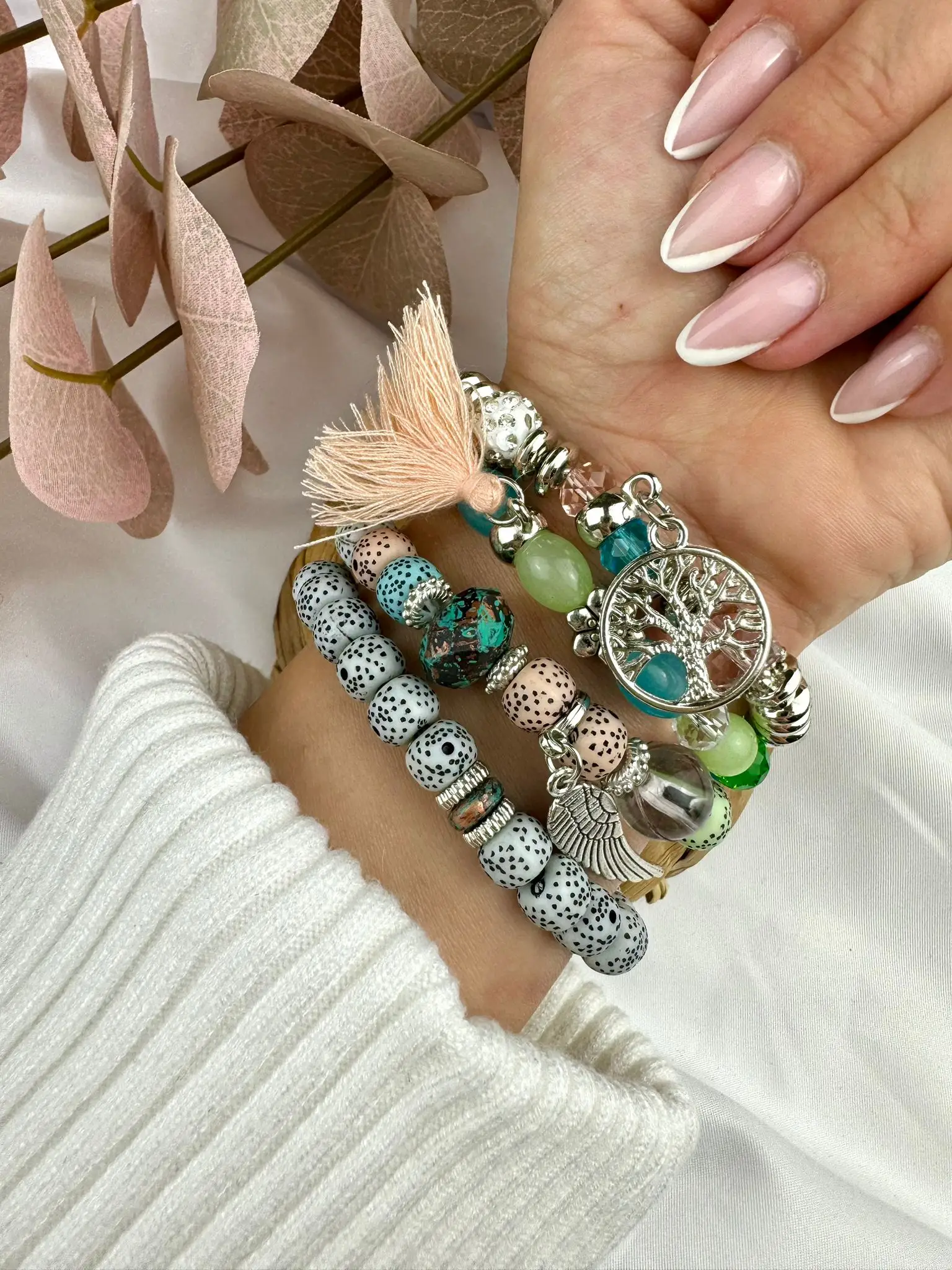 4 pcs Set Bohemian Hand String Bracelet - Image 1