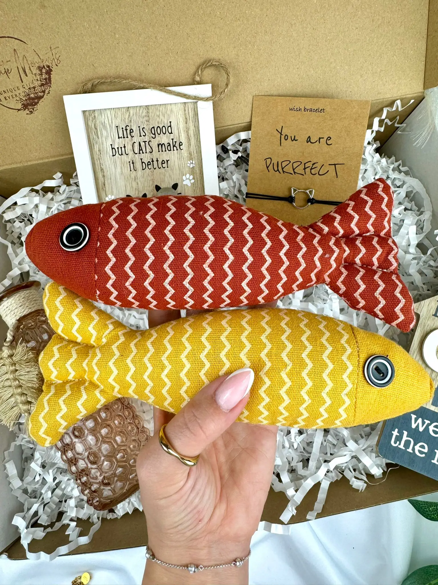 Cat Plush Fish-shaped Toy - Image 1