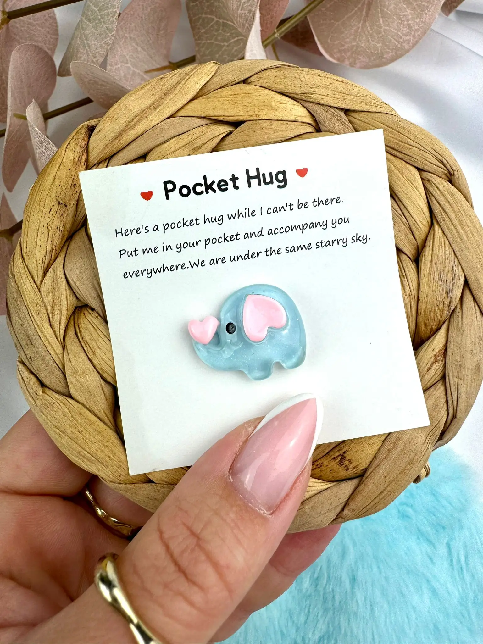 Gorgeous Elephant-shaped Pocket Hug - Image 1