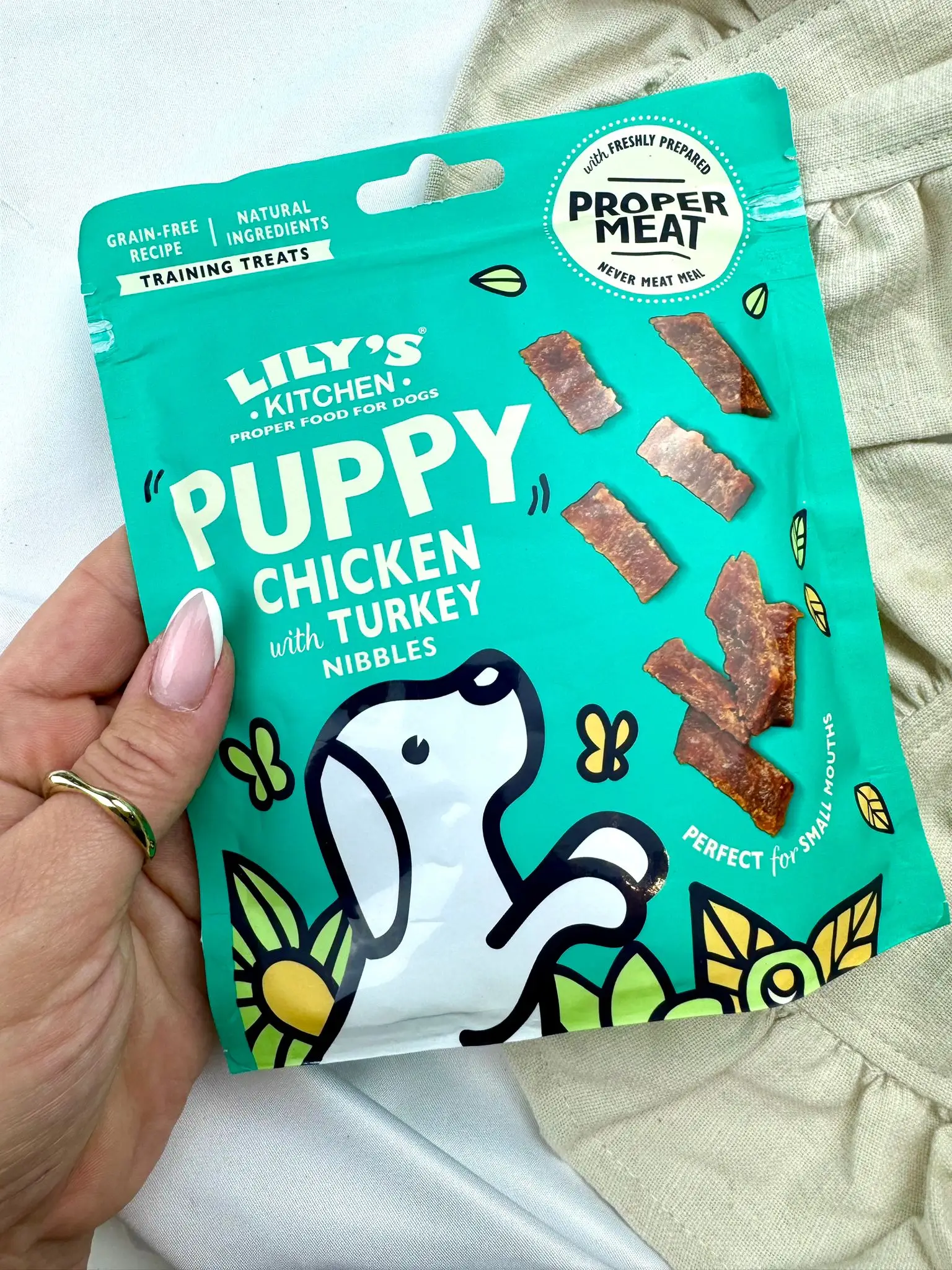Lily's Kitchen Puppy Chicken and Turkey Nibbles, for puppies 2 months+ - Image 1